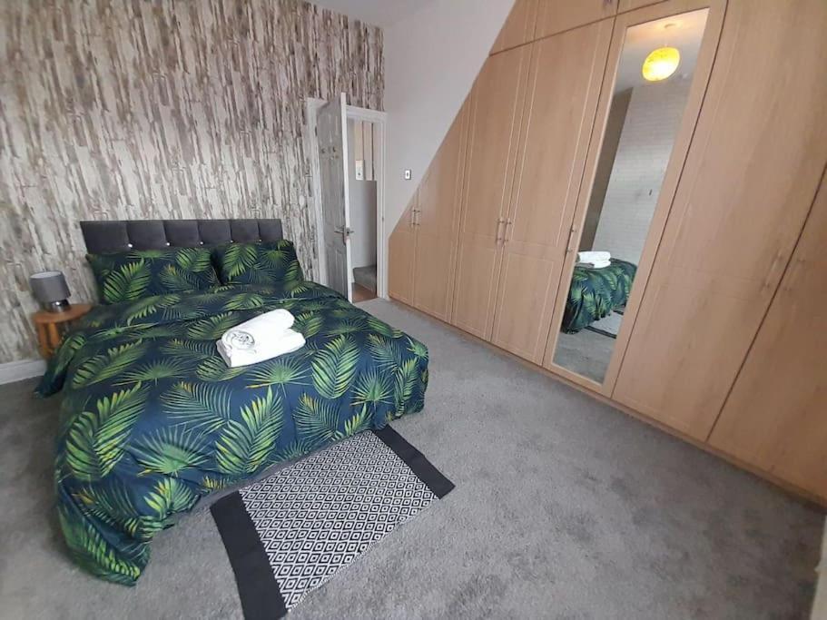 Fabulous Holiday Home - Sleeps 6 비숍오클랜드 외부 사진